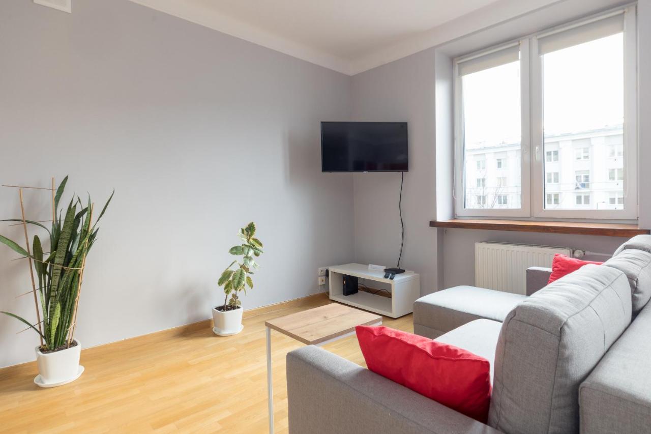 Metro Raclawicka Red Apartment Varsovie Extérieur photo