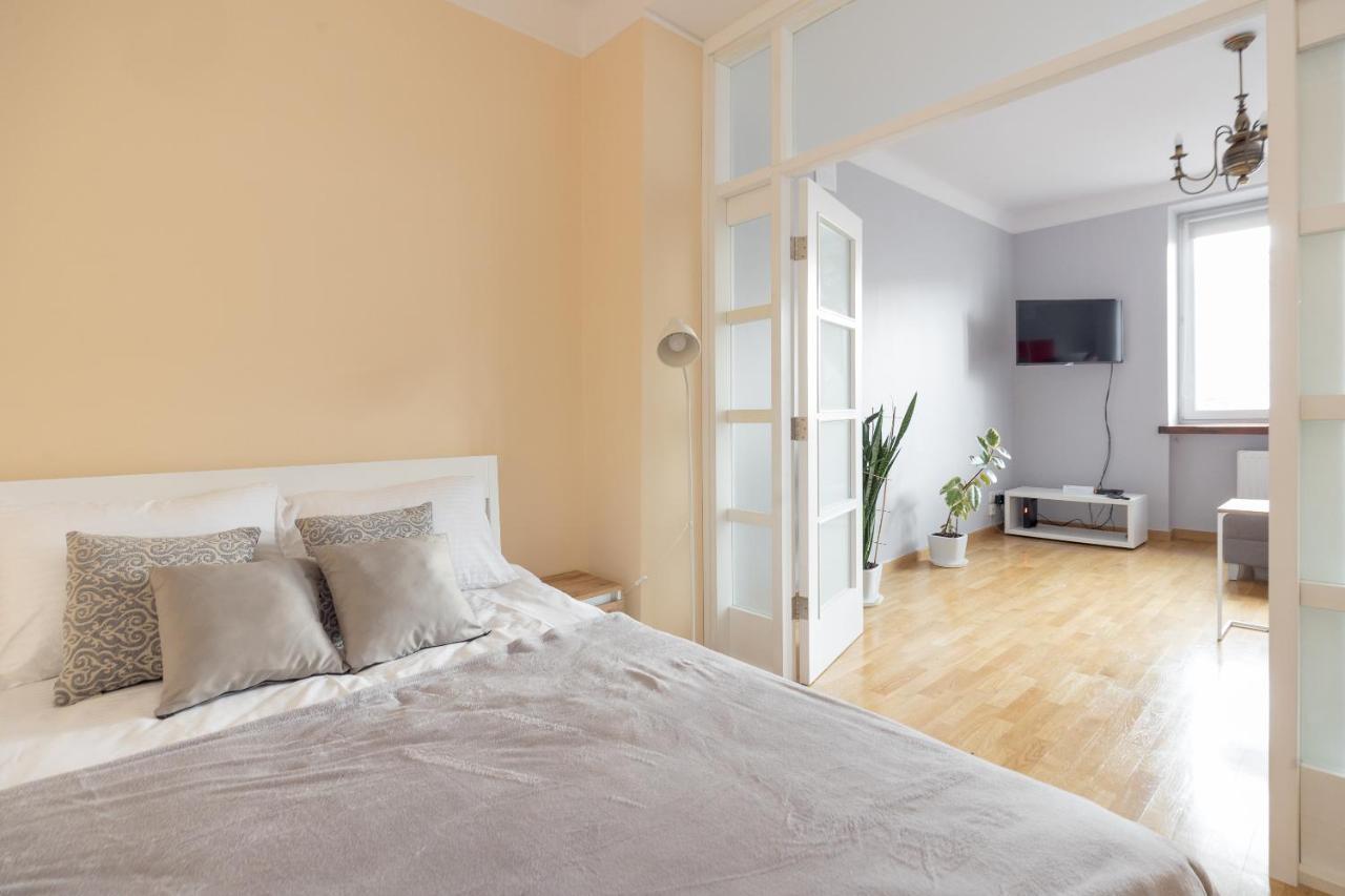 Metro Raclawicka Red Apartment Varsovie Extérieur photo